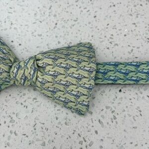 Vineyard Vines swordfish Patterned Bow Tie